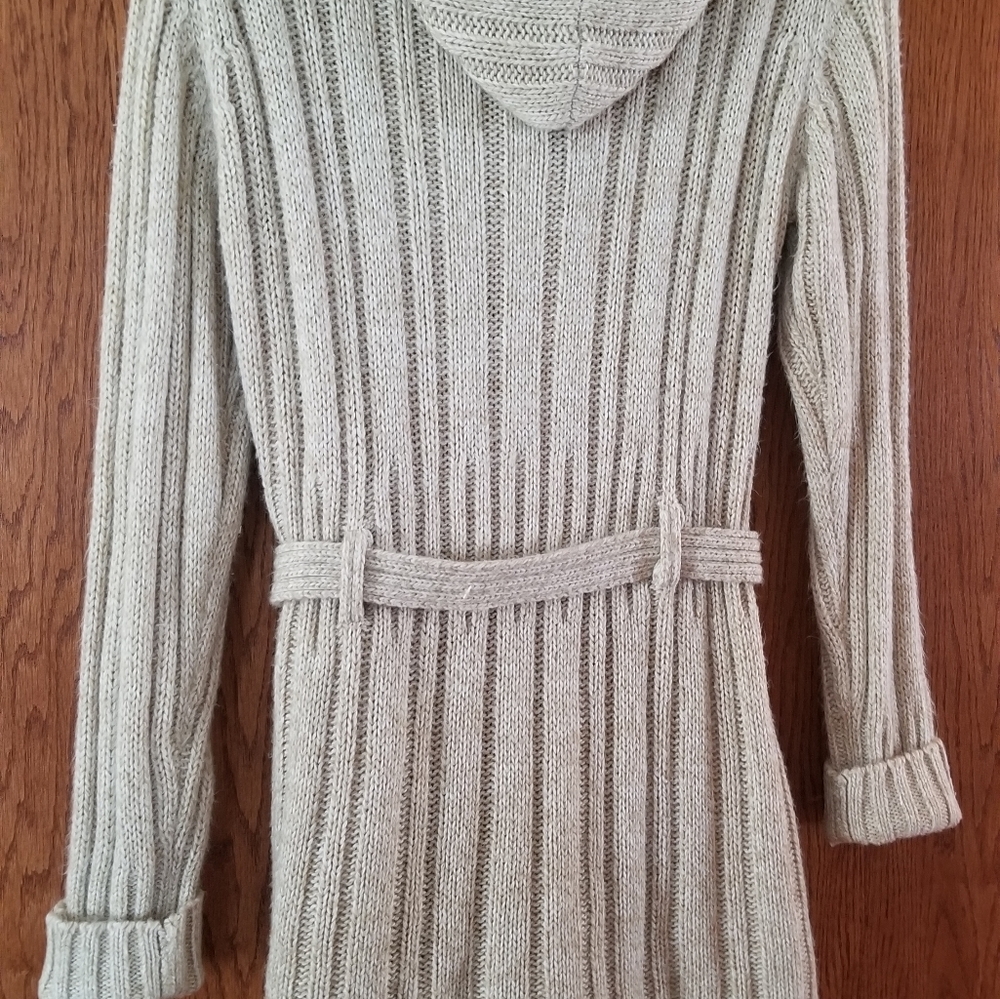 Women's long hooded sweater